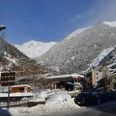 Poblado Hotel Arinsal